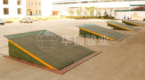 裝卸貨物登車(chē)橋類(lèi)型有哪些？